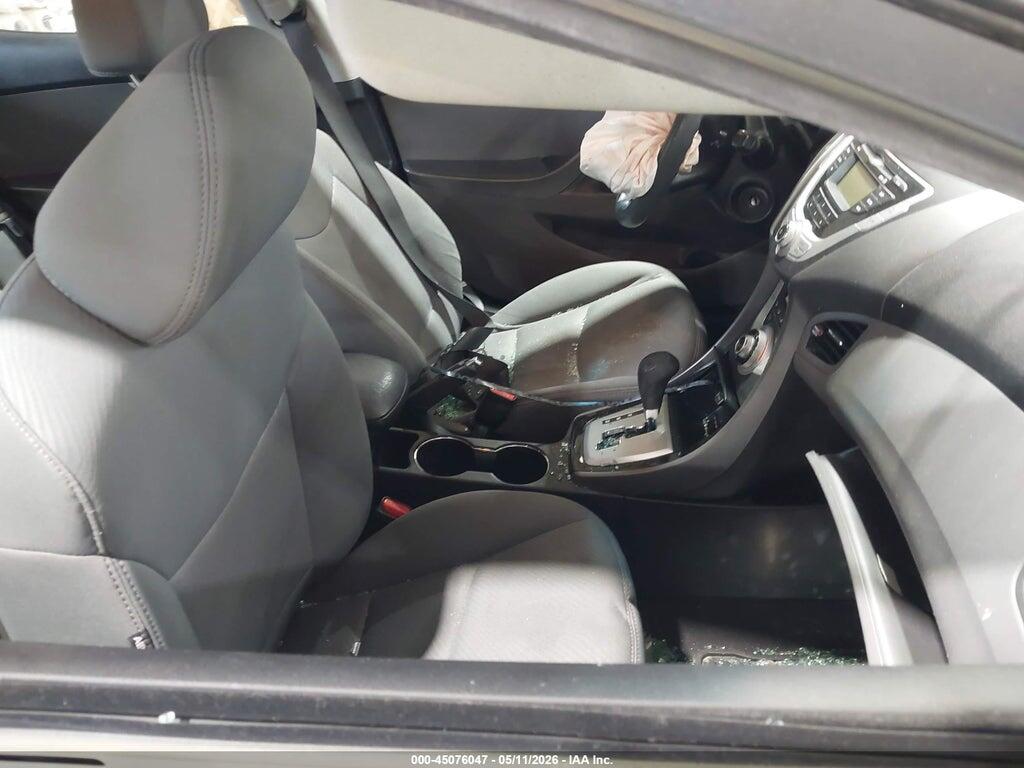 5NPDH4AE4BH012864 2011 HYUNDAI ELANTRA photo no. 5