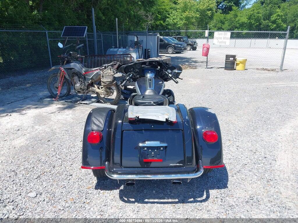 1HD1MAF17KB860739 2019 HARLEY-DAVIDSON FLHTCUTG photo no. 6