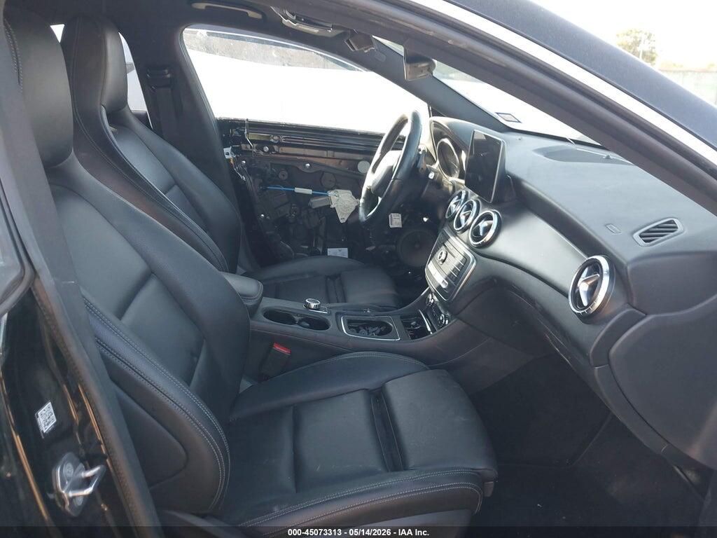 WDDSJ4EB0KN710860 2019 MERCEDES-BENZ CLA 250 photo no. 5