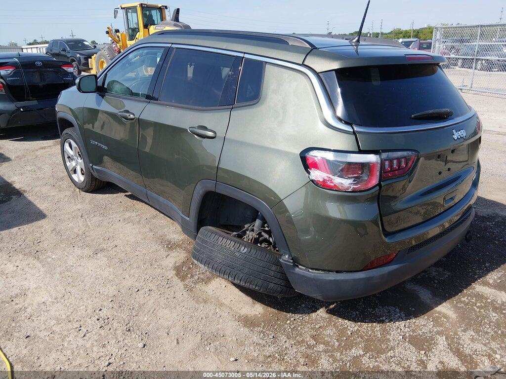 3C4NJCBB7JT267952 2018 JEEP COMPASS photo no. 3