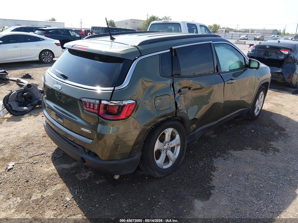 3C4NJCBB7JT267952 2018 JEEP COMPASS photo no. 4