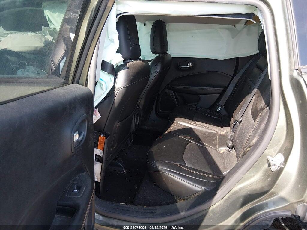 3C4NJCBB7JT267952 2018 JEEP COMPASS photo no. 8