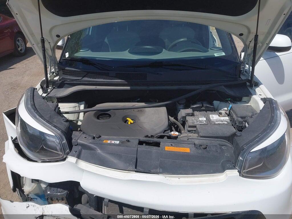 KNDJP3A55G7856715 2016 KIA SOUL photo no. 10