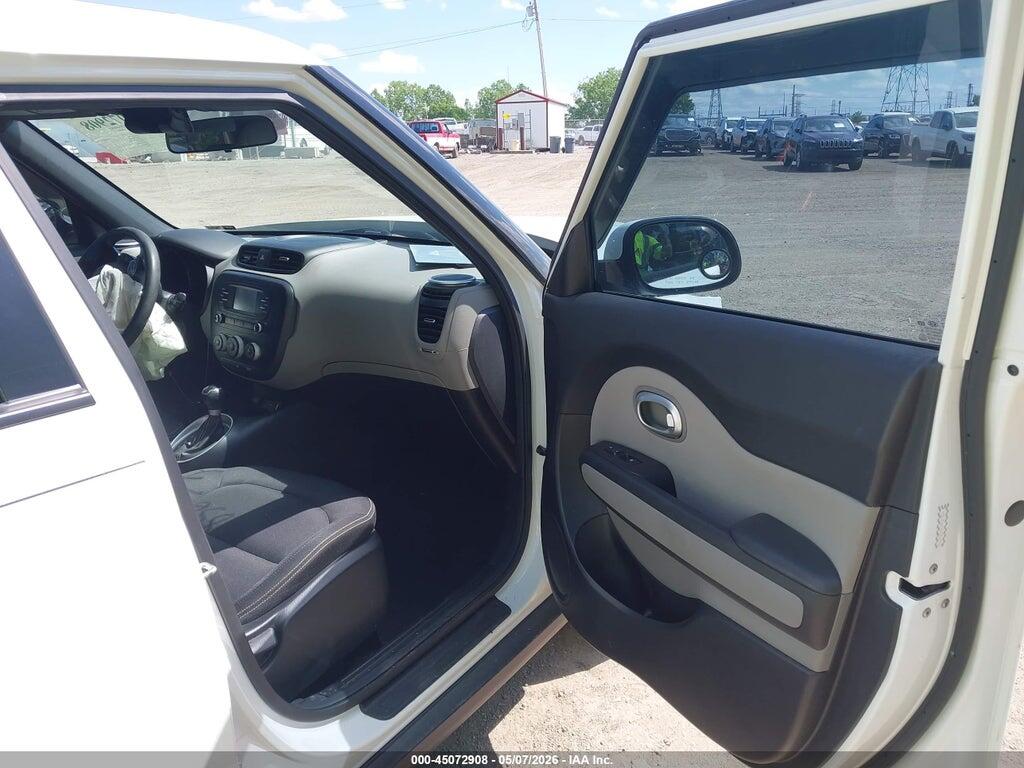 KNDJP3A55G7856715 2016 KIA SOUL photo no. 5