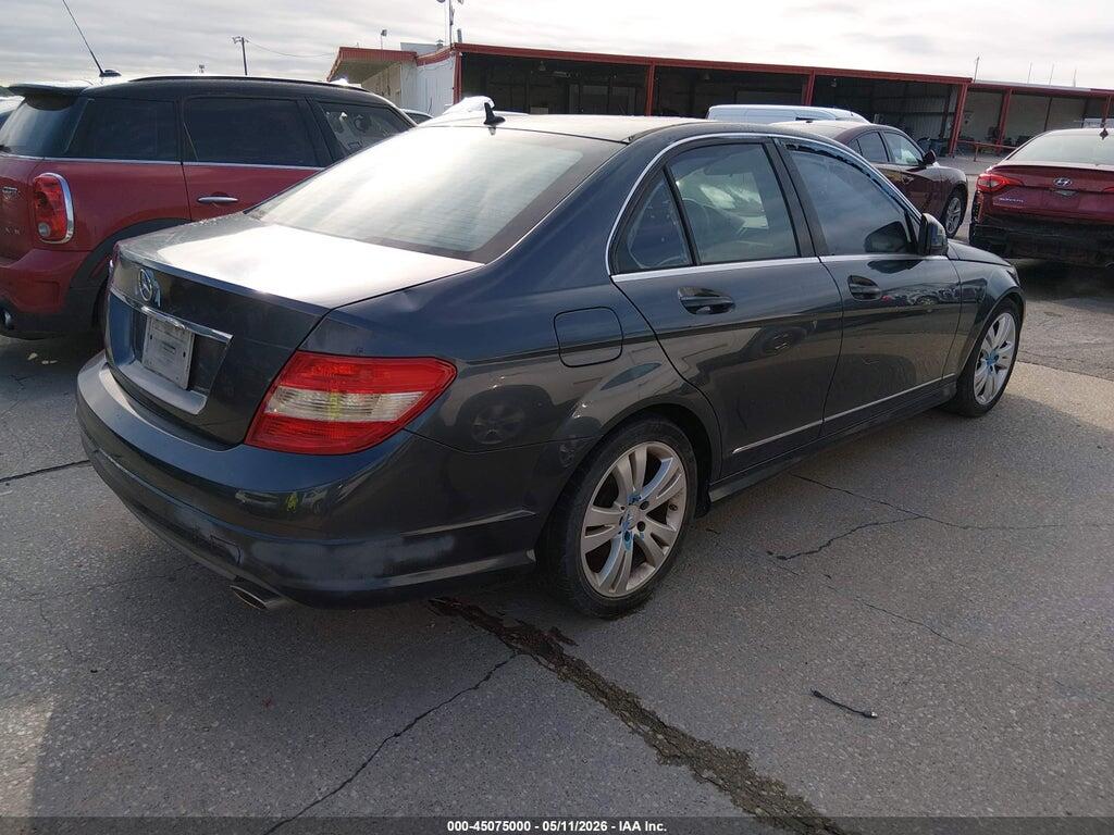 WDDGF54X89R053142 2009 MERCEDES-BENZ C 300 photo no. 4