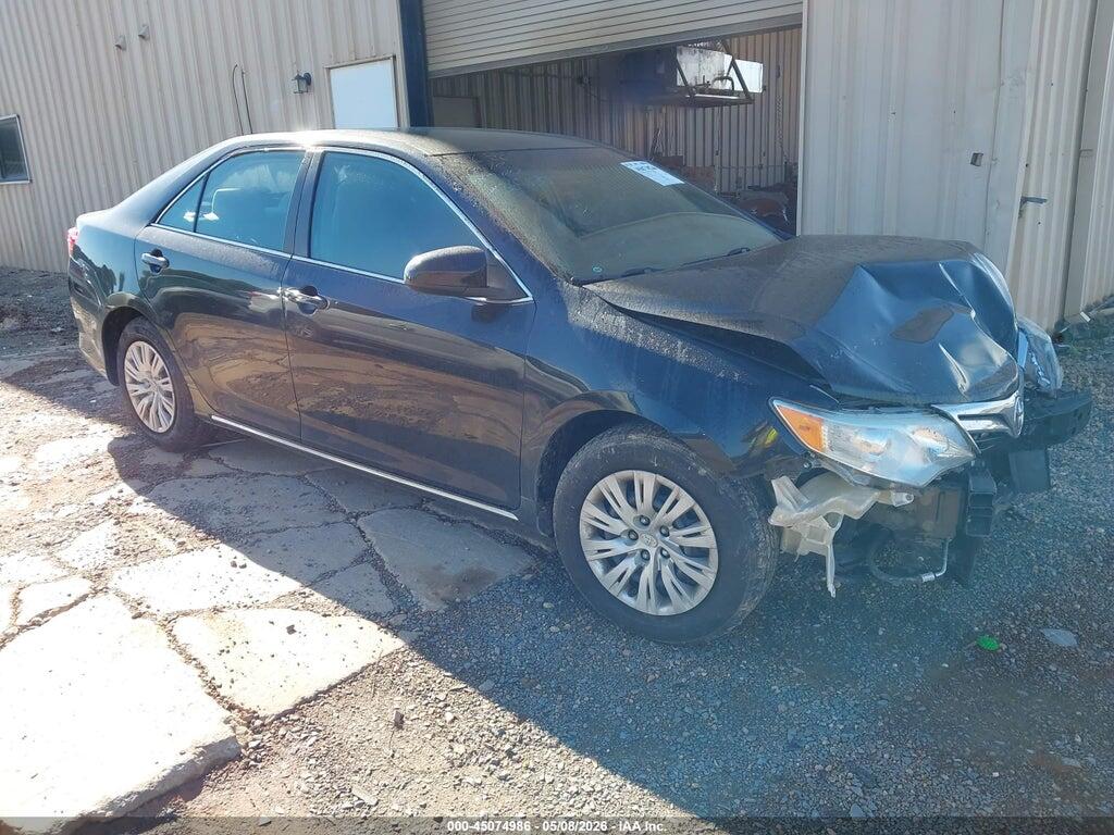 4T1BF1FK0EU360838 2014 TOYOTA CAMRY photo no. 1