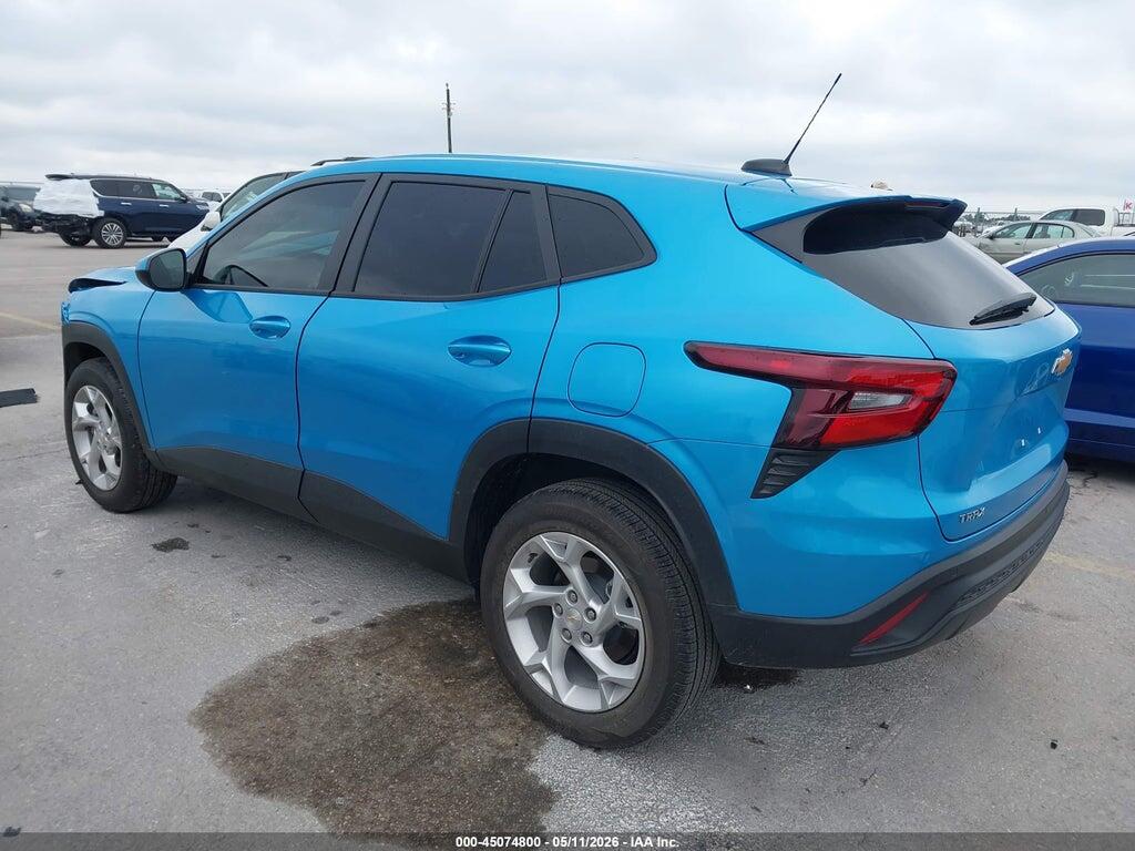 KL77LFEP8TC013447 2026 CHEVROLET TRAX photo no. 3