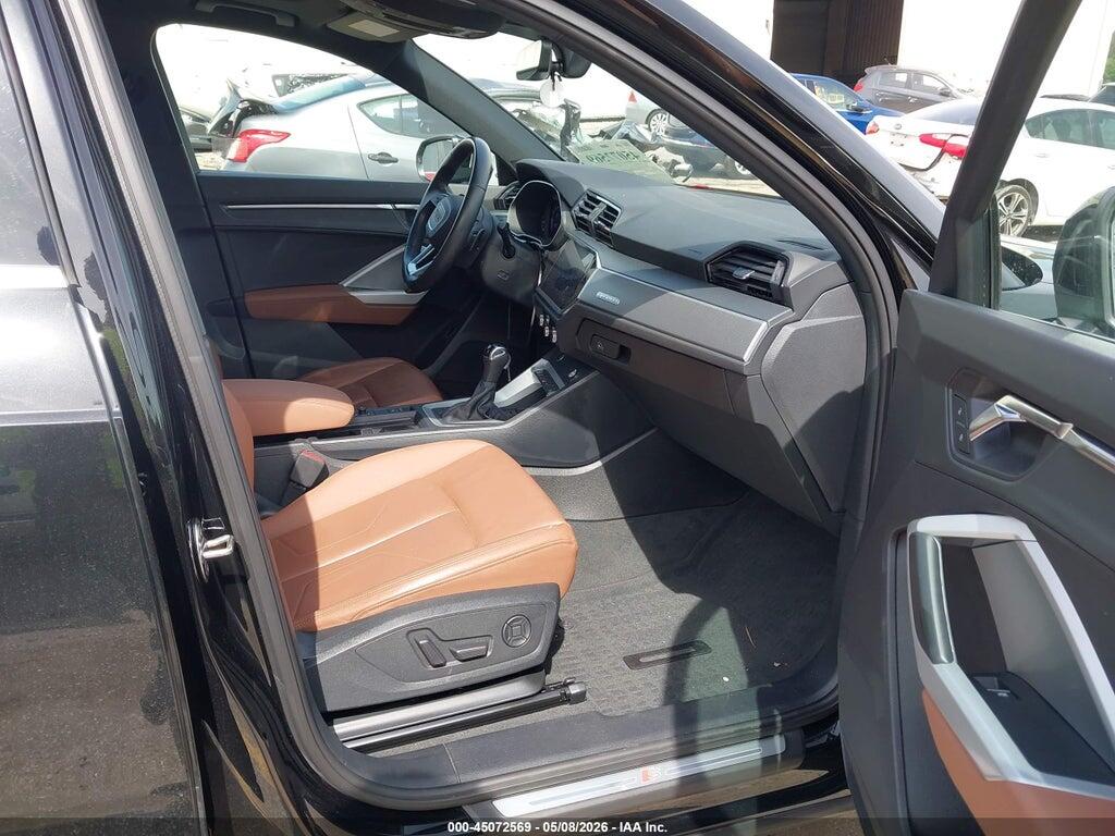 WA1EECF37M1055372 2021 AUDI Q3 photo no. 5
