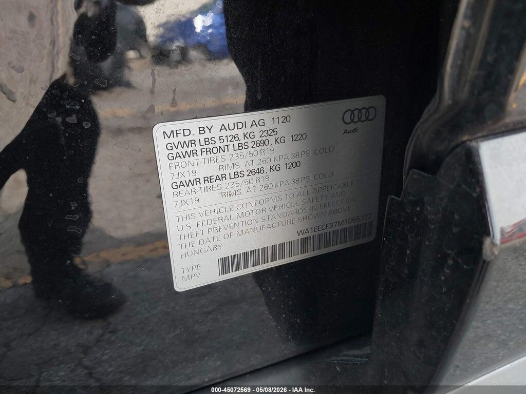 WA1EECF37M1055372 2021 AUDI Q3 photo no. 9