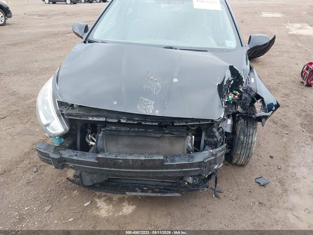 KMHCT4AE7HU175769 2017 HYUNDAI ACCENT photo no. 6