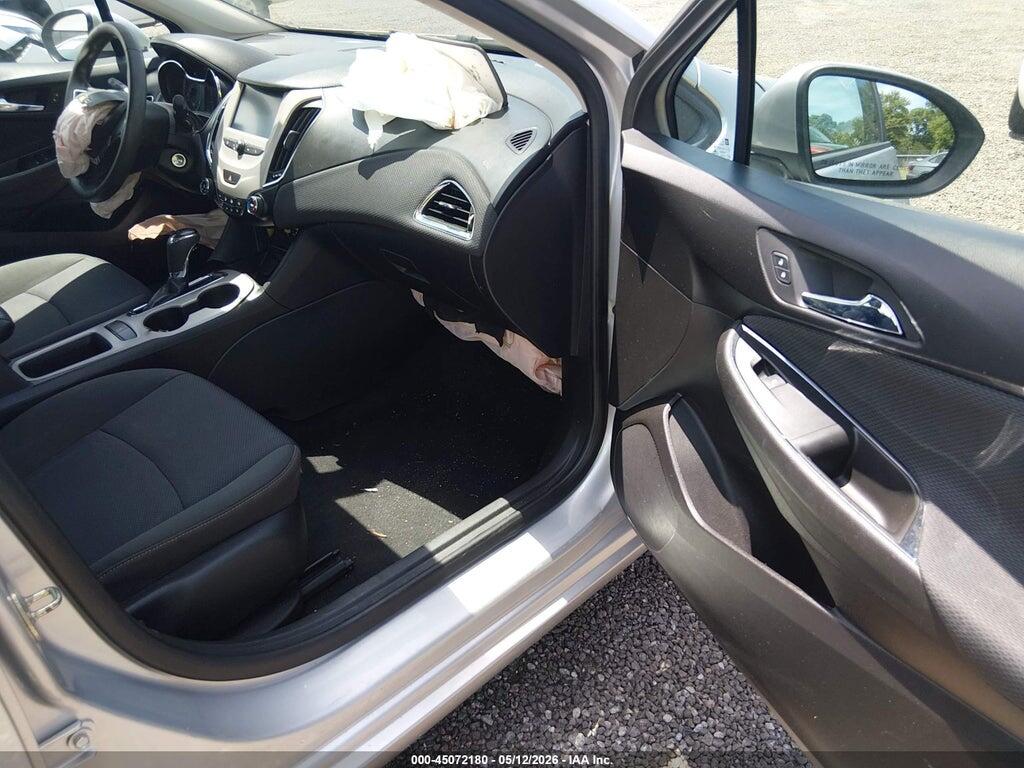 1G1BC5SM5J7200676 2018 CHEVROLET CRUZE photo no. 5