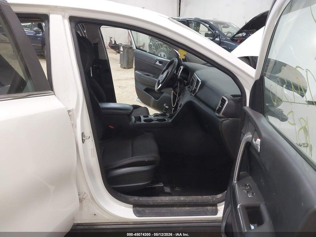 KNDPMCAC3J7455057 2018 KIA SPORTAGE photo no. 5