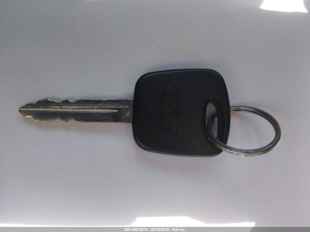 3FAFP31391R250893 2001 FORD FOCUS photo no. 11