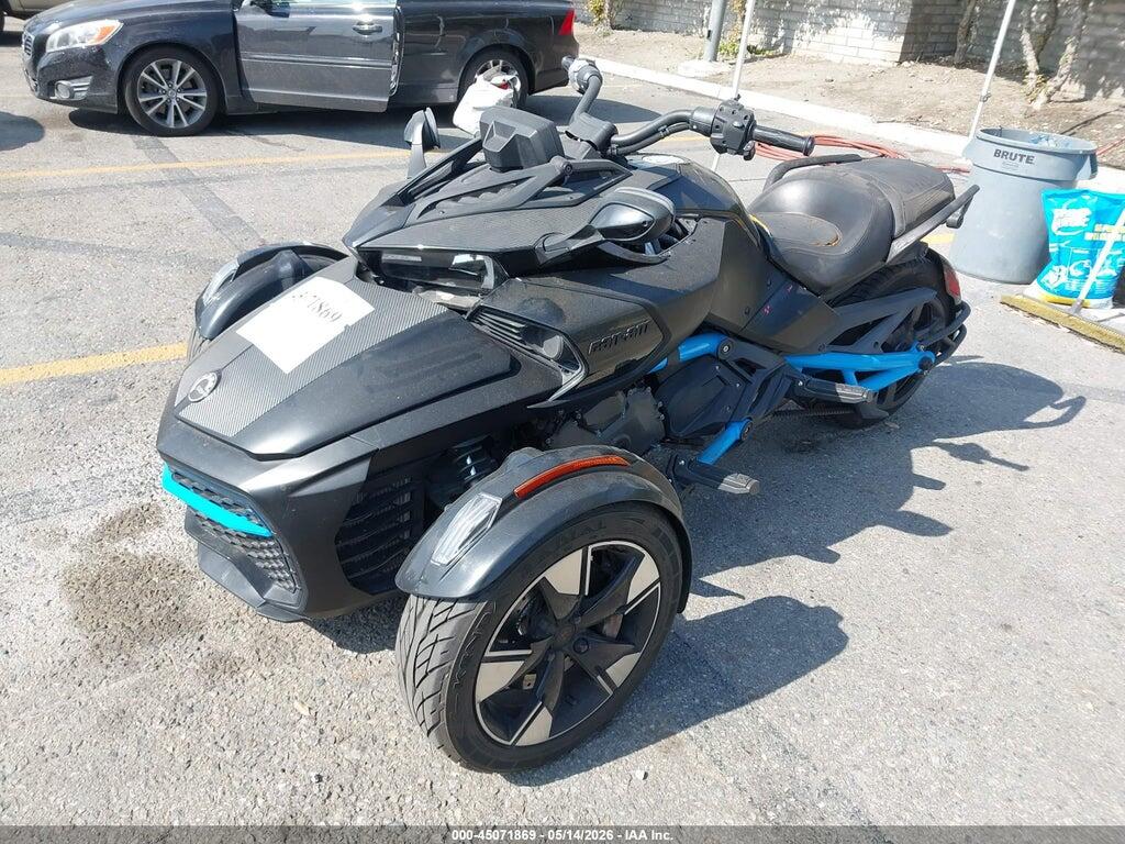 2BXRDDD29NV001781 2022 CAN-AM SPYDER ROADSTER photo no. 2