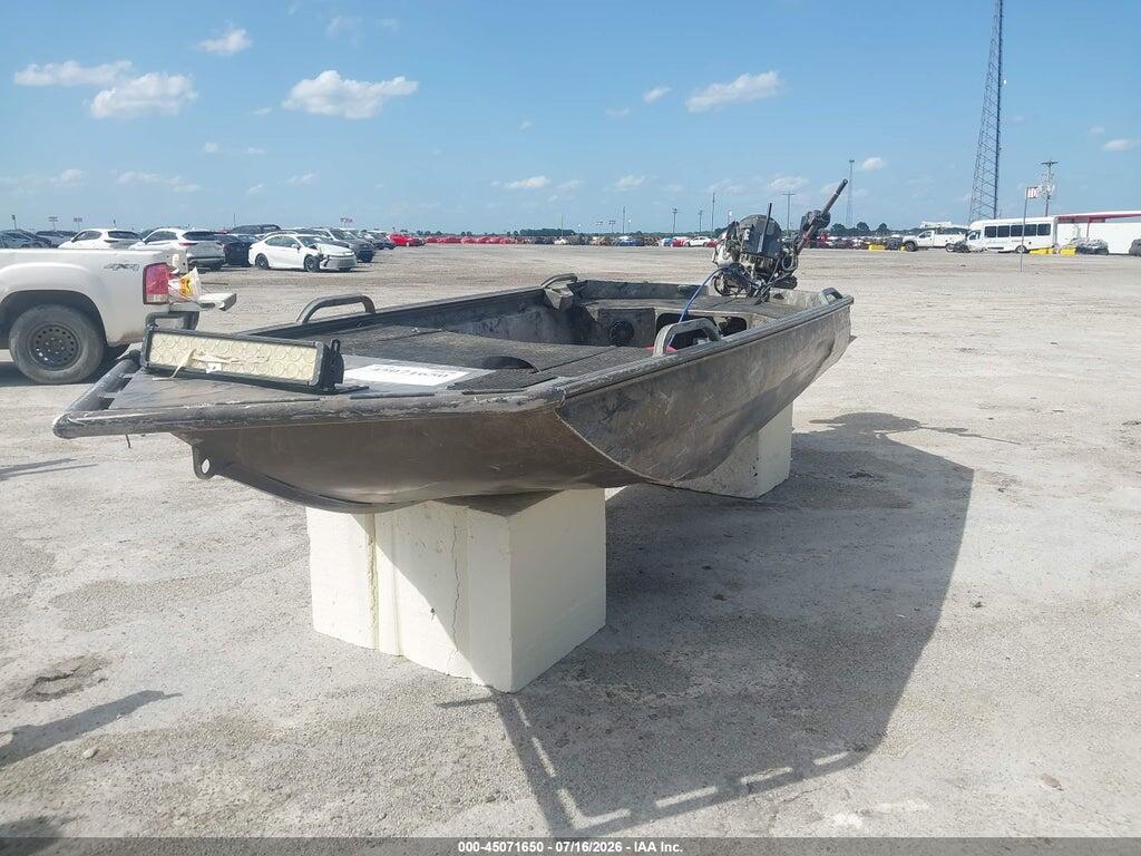 00000WAC35416A717 2017 EDGEWATER DUCK BOAT 756 photo no. 2
