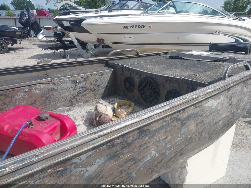 00000WAC35416A717 2017 EDGEWATER DUCK BOAT 756 photo no. 5