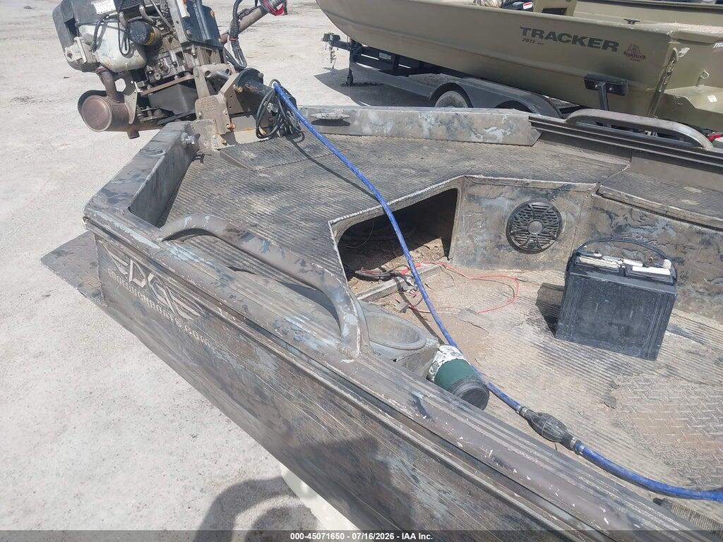 00000WAC35416A717 2017 EDGEWATER DUCK BOAT 756 photo no. 8