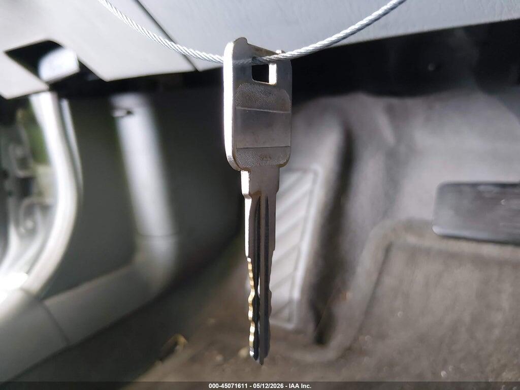 JM1BJ225230134720 2003 MAZDA PROTEGE photo no. 11
