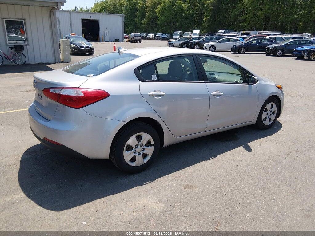 KNAFK4A60G5525648 2016 KIA FORTE photo no. 4