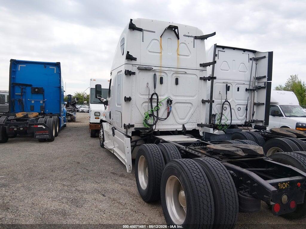 3AKJGLDR7HSHR0661 2017 FREIGHTLINER CASCADIA 125 photo no. 3