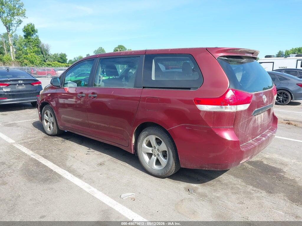 5TDZK3DC7CS247587 2012 TOYOTA SIENNA photo no. 3
