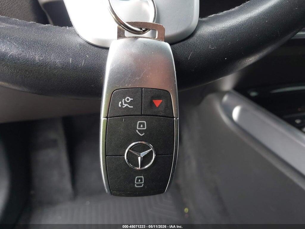 WDC4M4HBXLW003230 2020 MERCEDES-BENZ GLB 250 photo no. 11