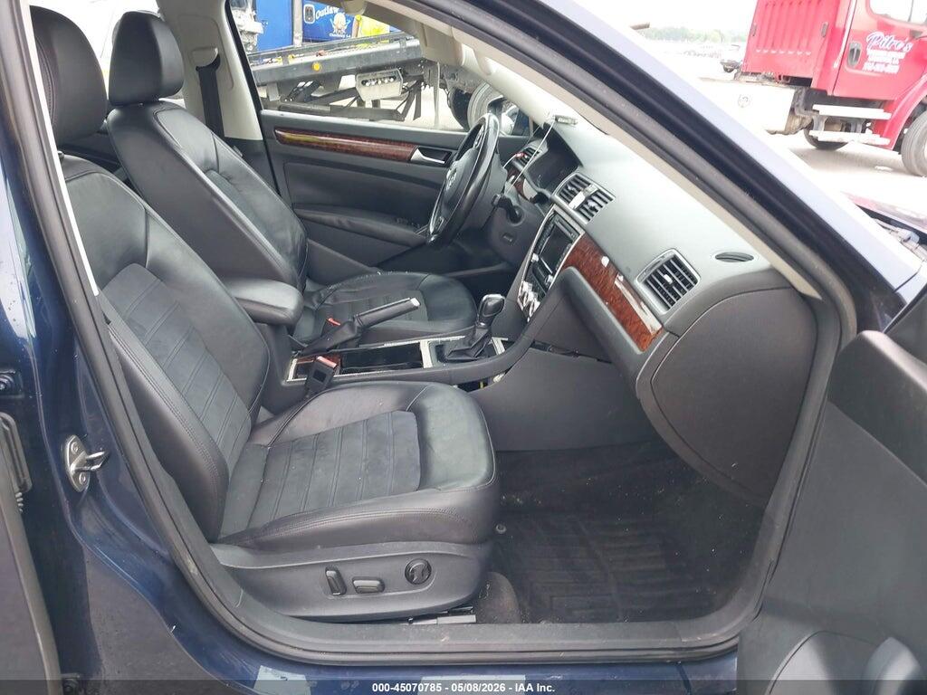 1VWCM7A37CC001942 2012 VOLKSWAGEN PASSAT photo no. 5