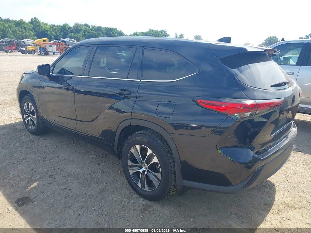 5TDGZRBH8NS215335 2022 TOYOTA HIGHLANDER photo no. 3