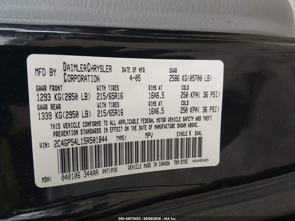 2C4GP54L15R501844 2005 CHRYSLER TOWN & COUNTRY photo no. 9