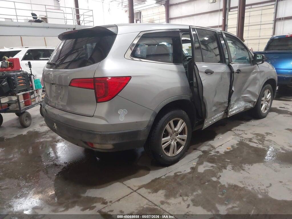 5FNYF5H11HB040905 2017 HONDA PILOT photo no. 4