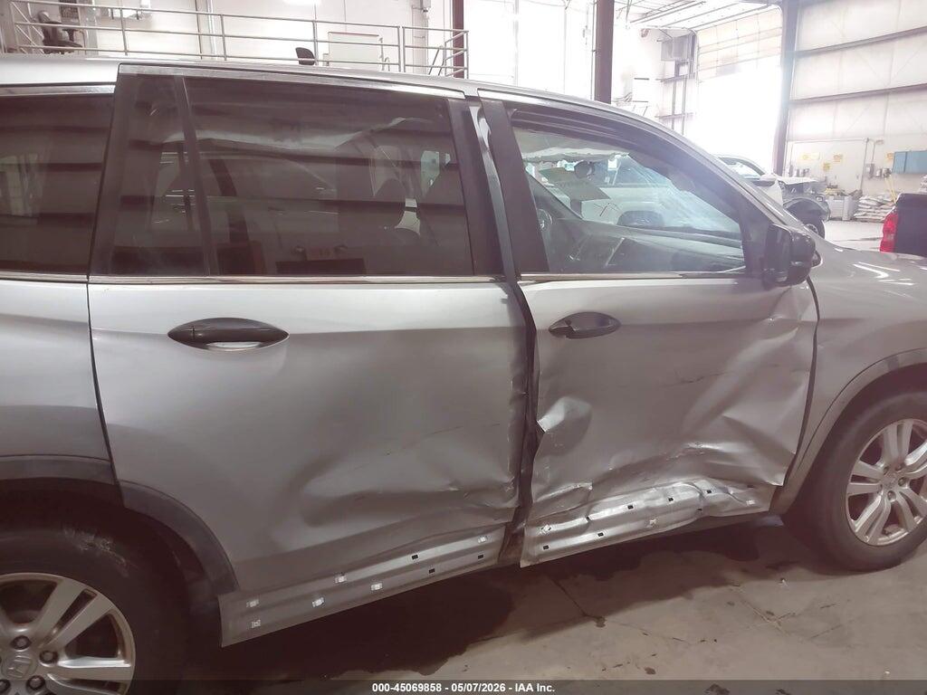 5FNYF5H11HB040905 2017 HONDA PILOT photo no. 6