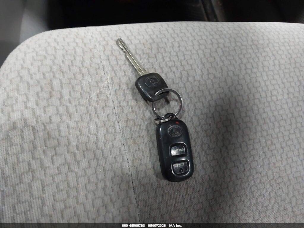 2T1BR38E54C210931 2004 TOYOTA COROLLA photo no. 11