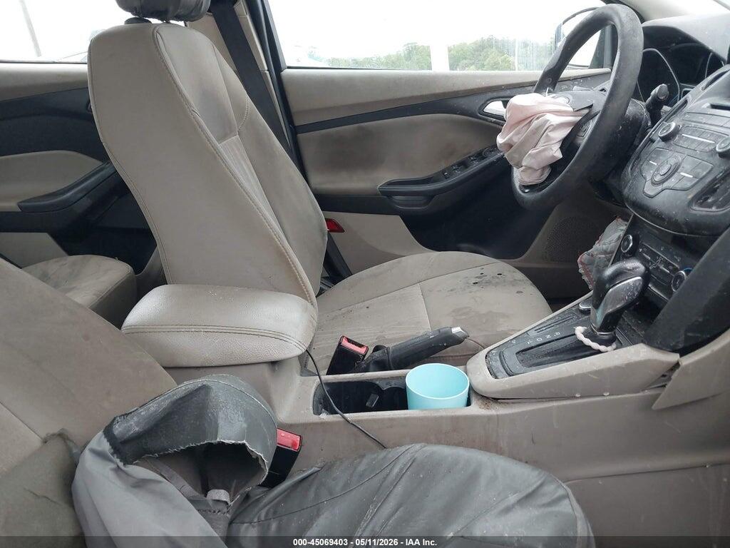 1FADP3F22HL227777 2017 FORD FOCUS photo no. 5