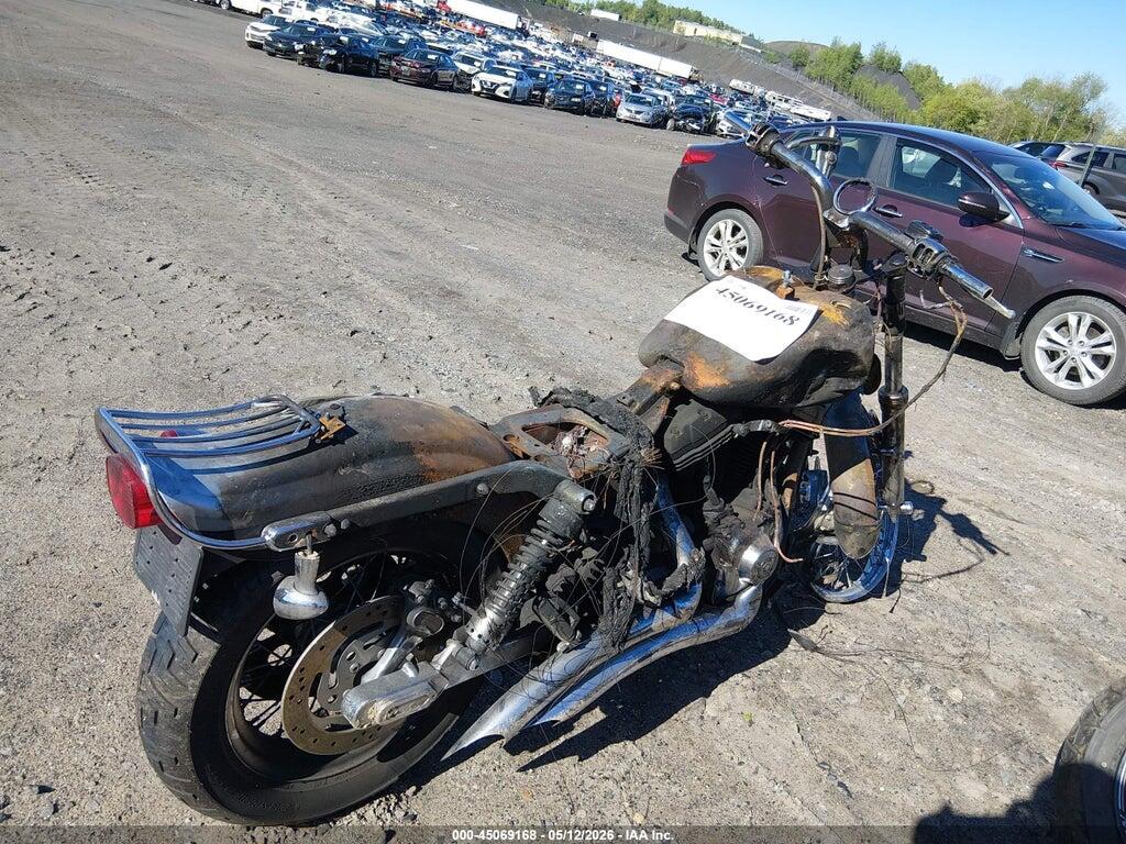 1HD1GEV413K332514 2003 HARLEY-DAVIDSON FXDWG photo no. 4