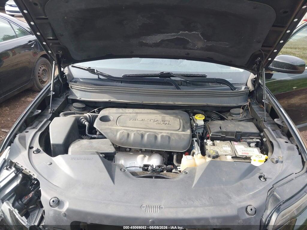 1C4PJLCB0KD420184 2019 JEEP CHEROKEE photo no. 10