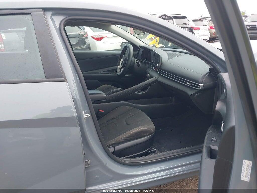 KMHLM4AG7MU213039 2021 HYUNDAI ELANTRA photo no. 5