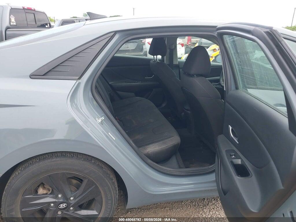 KMHLM4AG7MU213039 2021 HYUNDAI ELANTRA photo no. 8