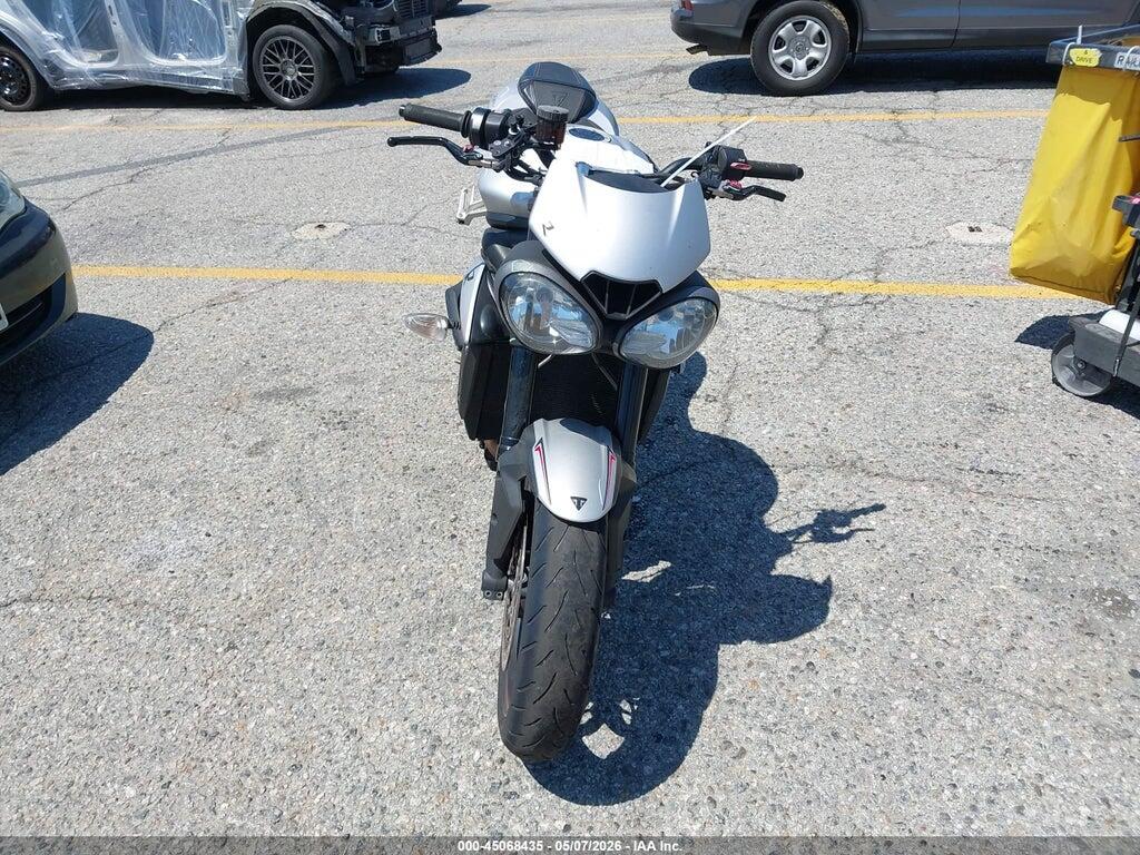 SMTA414D6JT851765 2018 TRIUMPH MOTORCYCLE STREET TRIPLE photo no. 5