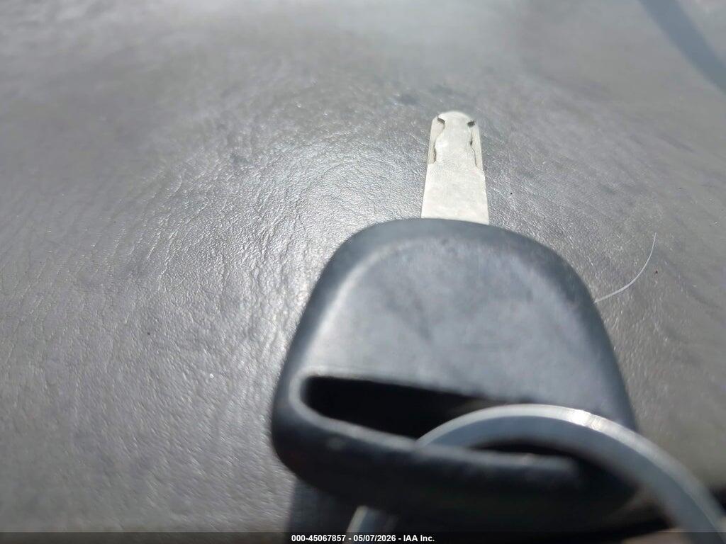 2HGES165X3H529918 2003 HONDA CIVIC photo no. 11