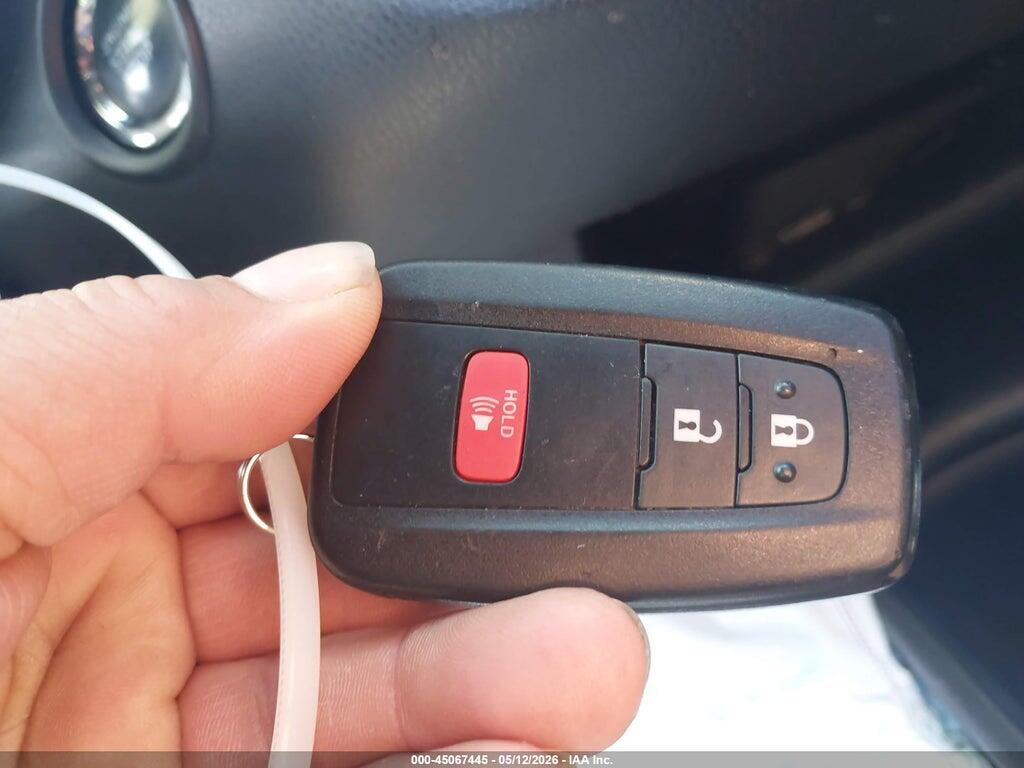 NMTKHMBX6JR020267 2018 TOYOTA C-HR photo no. 11