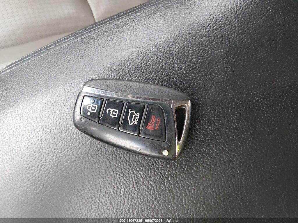 KM8SRDHF5DU032855 2013 HYUNDAI SANTA FE photo no. 11