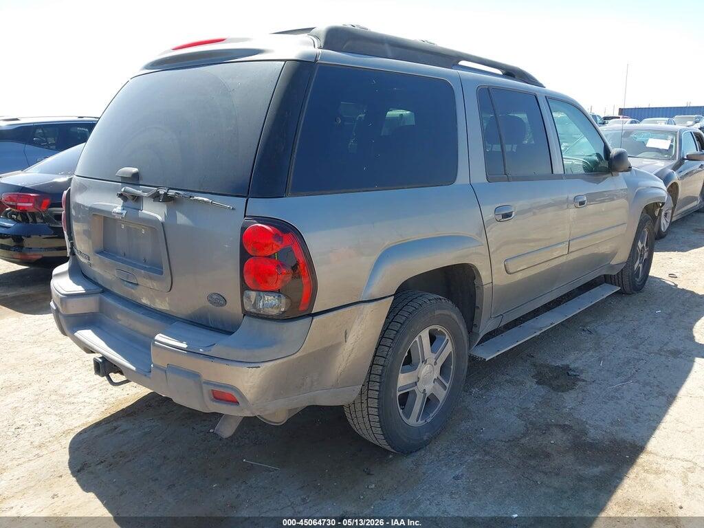 1GNES16S556182031 2005 CHEVROLET TRAILBLAZER EXT photo no. 4