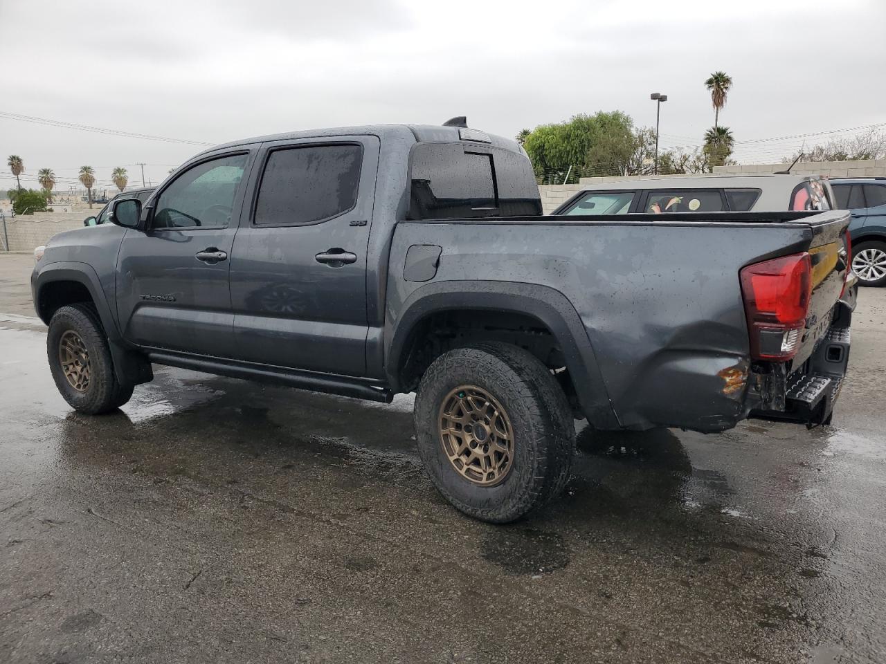 2023 TOYOTA TACOMA DOUBLE CAB — Фото 2 из 12
