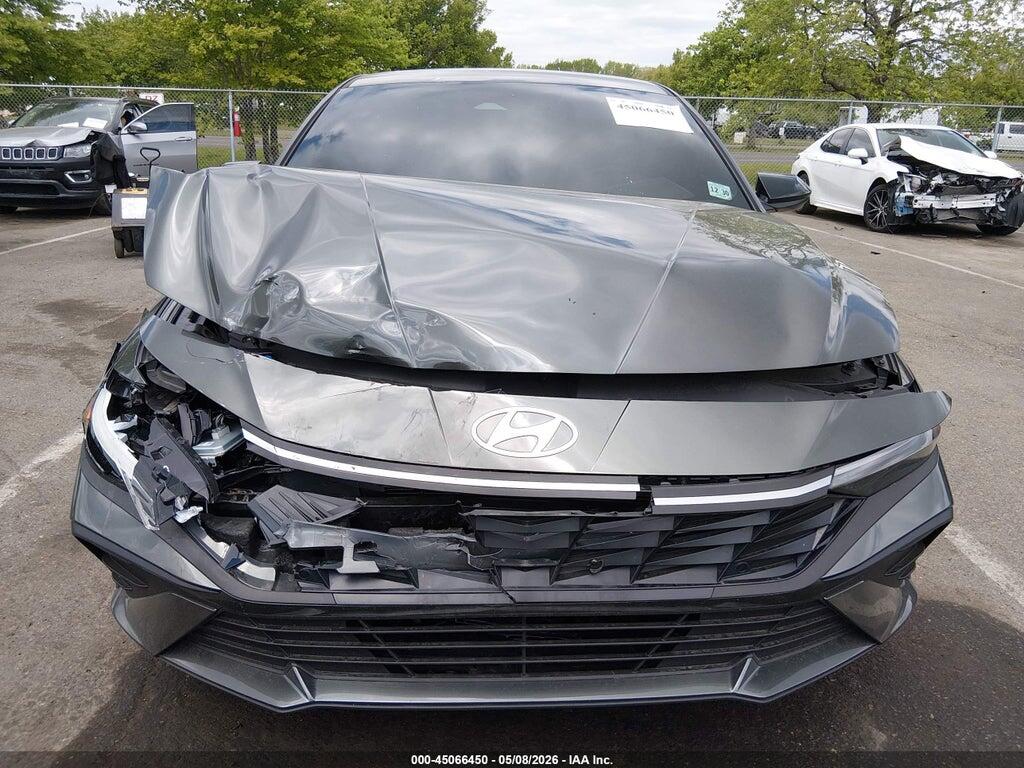 KMHLM4DG2SU091361 2025 HYUNDAI ELANTRA photo no. 12