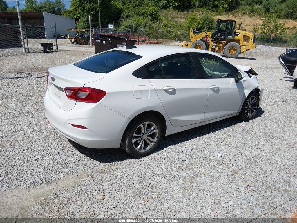 1G1BC5SM7K7132933 2019 CHEVROLET CRUZE photo no. 4