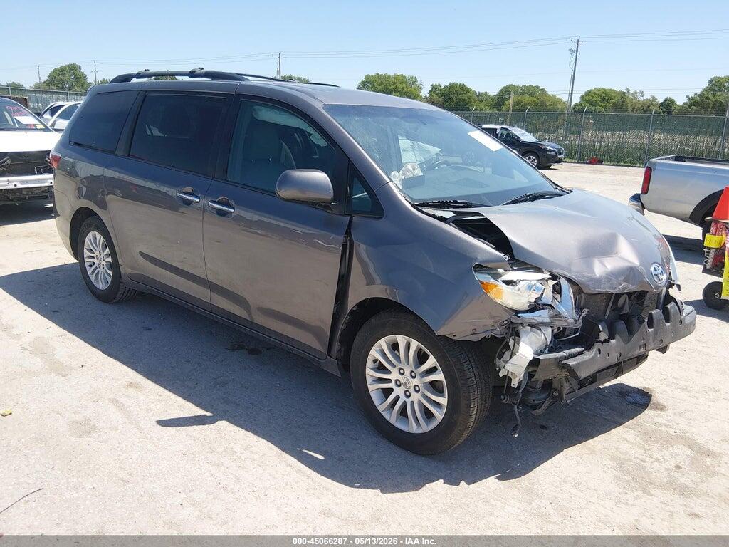 5TDYK3DC3FS558398 2015 TOYOTA SIENNA photo no. 1