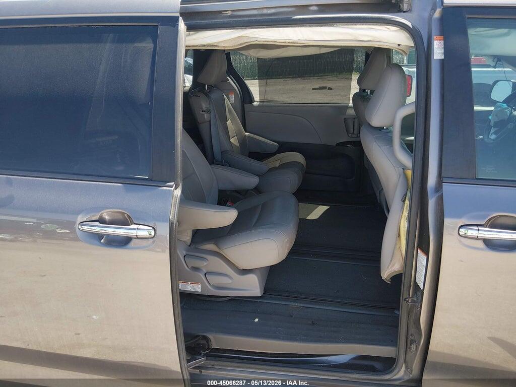 5TDYK3DC3FS558398 2015 TOYOTA SIENNA photo no. 8