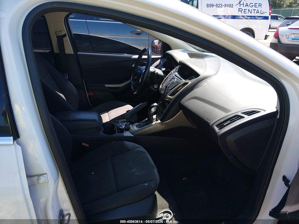 1FAHP3M25CL348462 2012 FORD FOCUS photo no. 5