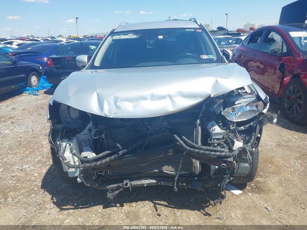 JN8AT2MTXJW466792 2018 NISSAN ROGUE photo no. 12