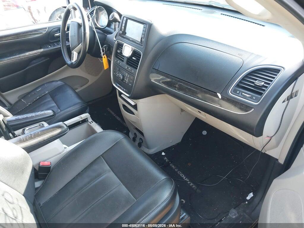 2C4RC1BG8GR248222 2016 CHRYSLER TOWN & COUNTRY photo no. 5
